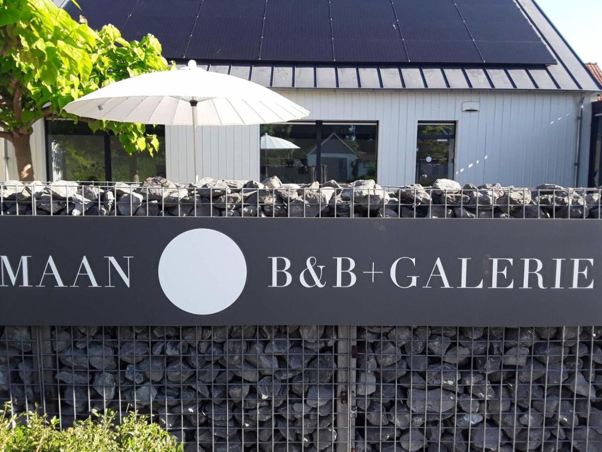 Villa Maan + Galerie *